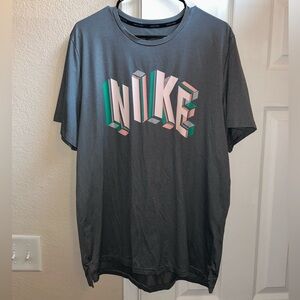 Nike Dry Fit T-Shirt - Men’s Large Shirt